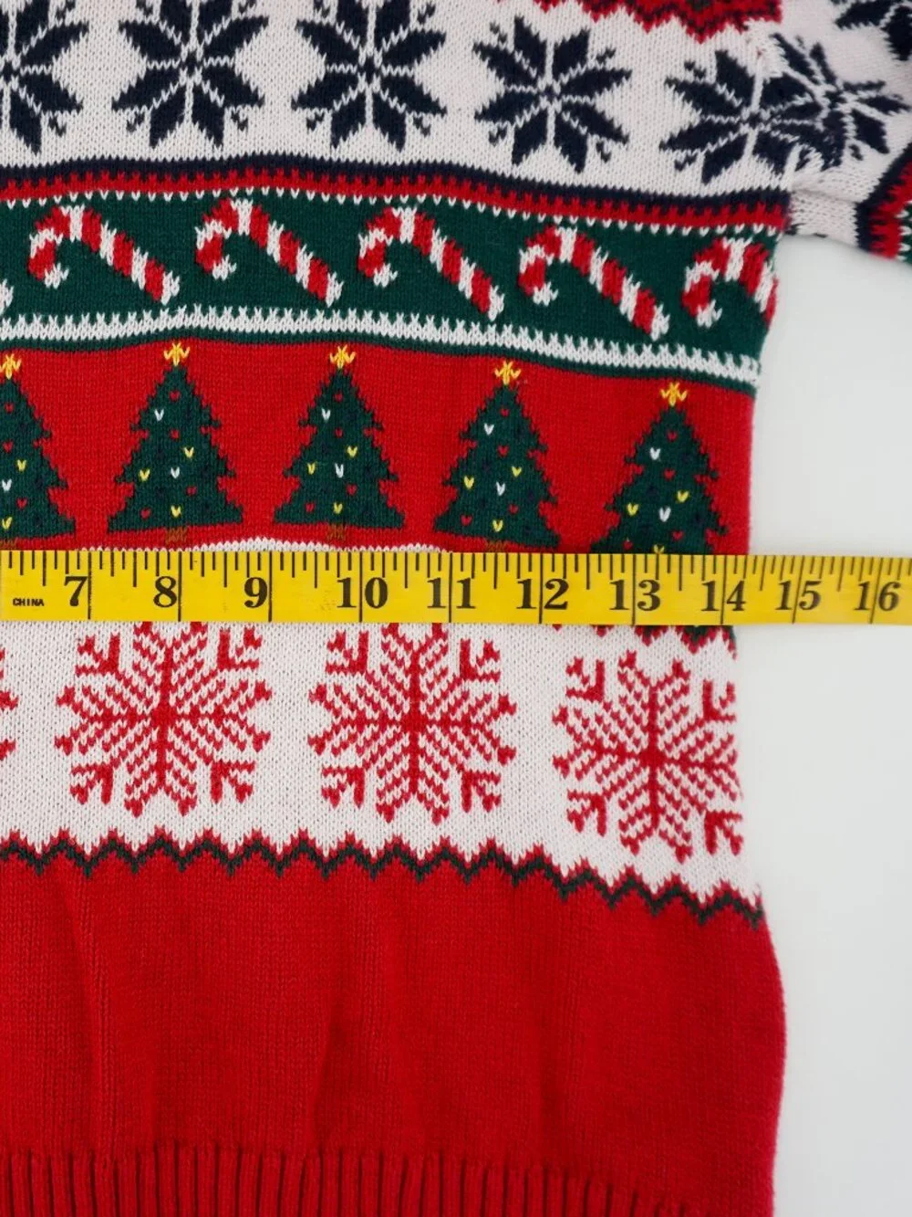 Children's PLACE Knit Sweater Boys Medium 7/8 Christmas Nordic Red Green Cotton